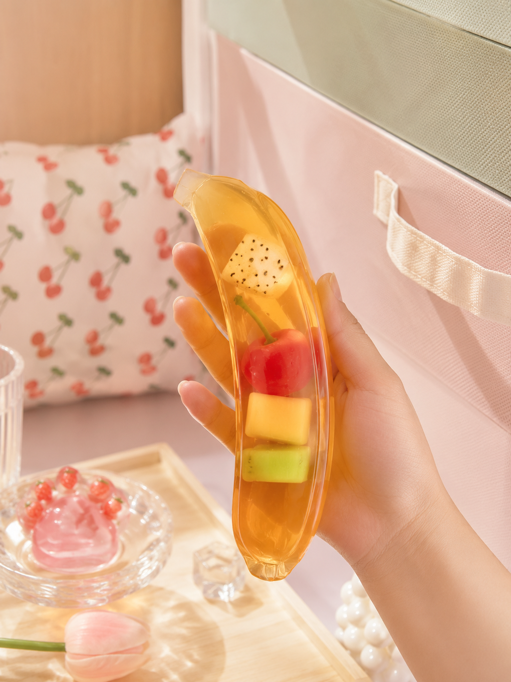 Sunlit Jelly Banana Boat  Crystal-Clear Fruit-Filled Sensory Squishy